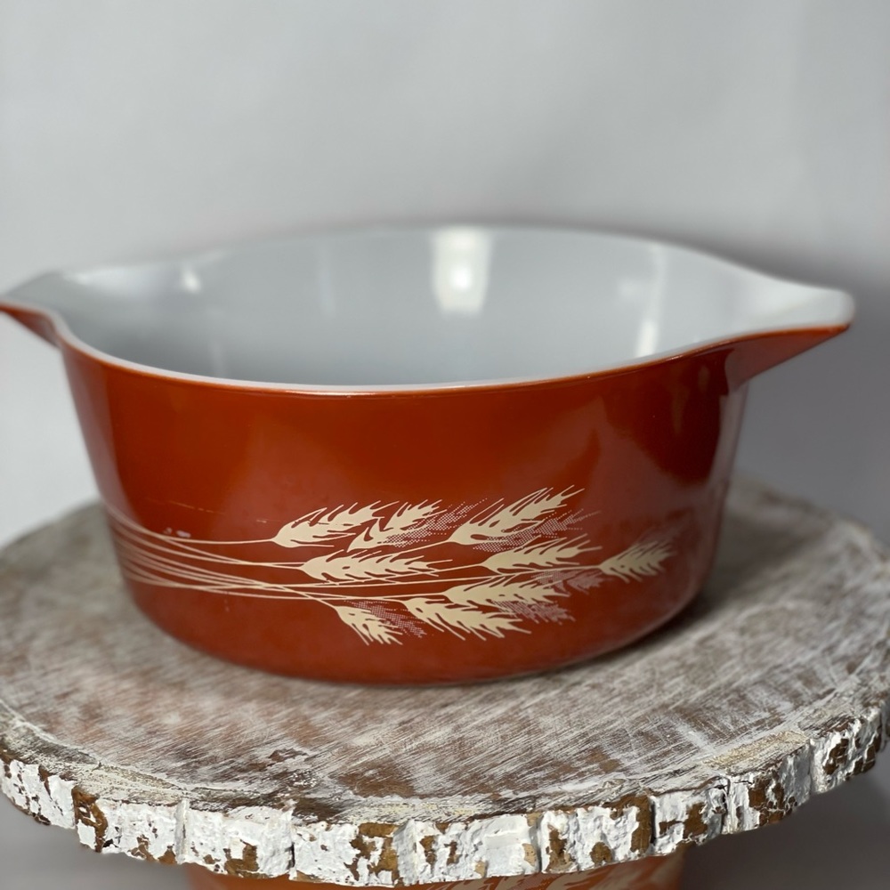 Vintage Pyrex Autumn Harvest Red wheat 475-B